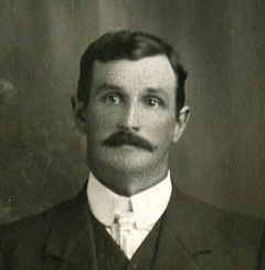 Photo of photos/Hector Stone wedding group 1912 Lismore